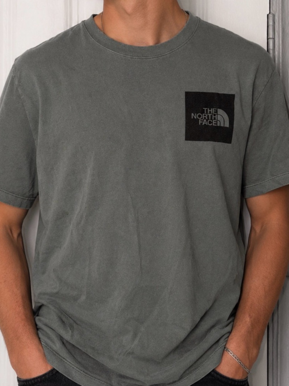 The North Face Men's Short Sleeve Logo Tee in Olive